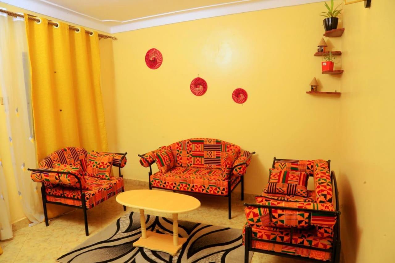Palm Star Motel Fort Portal Buitenkant foto
